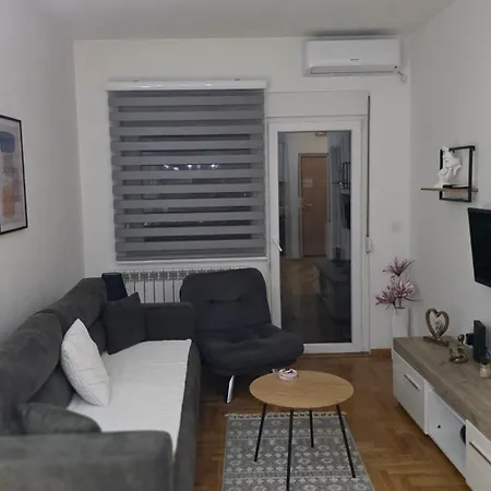 Fimiso 아파트 Borca